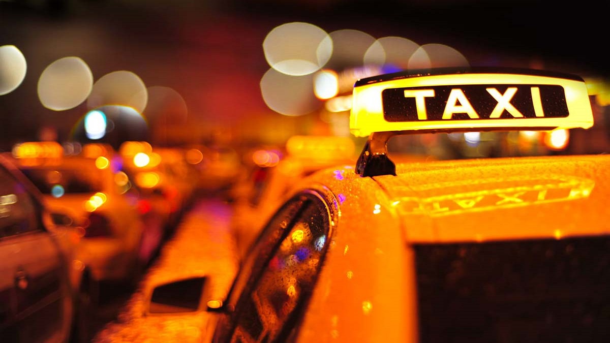 شناور شدن نرخ کرایه تاکسی در تهران ؛ رقابت با تاکسی‌های اینترنتی آغاز شد