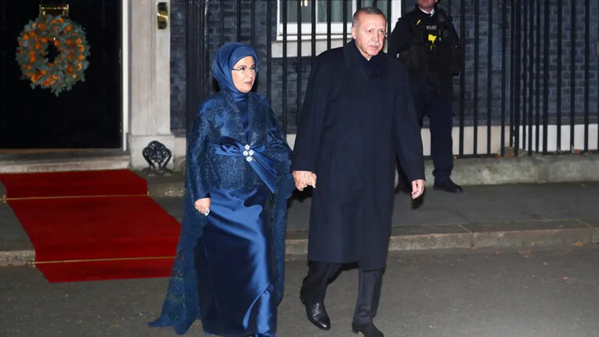 رفراندوم حجاب اجباری در ترکیه ؛ پیشنهاد بحث برانگیز اردوغان برای برقراری حجاب!