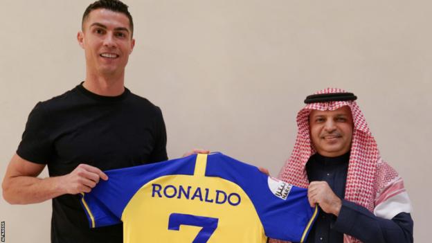 پیوستن رونالدو به النصر عربستان ؛ انتقالی به ارزش 500 میلیون یورو برای یاغی اولترافورد!