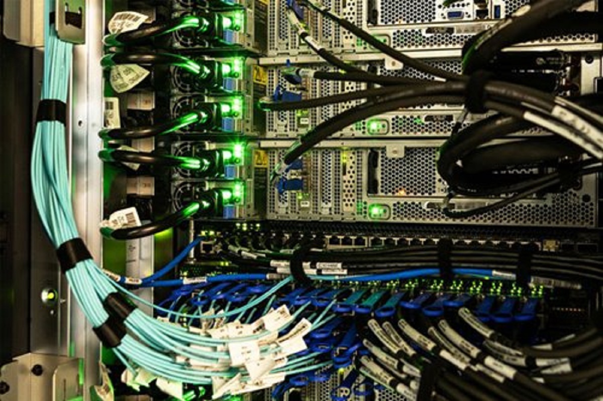   Artificial intelligence supercomputer