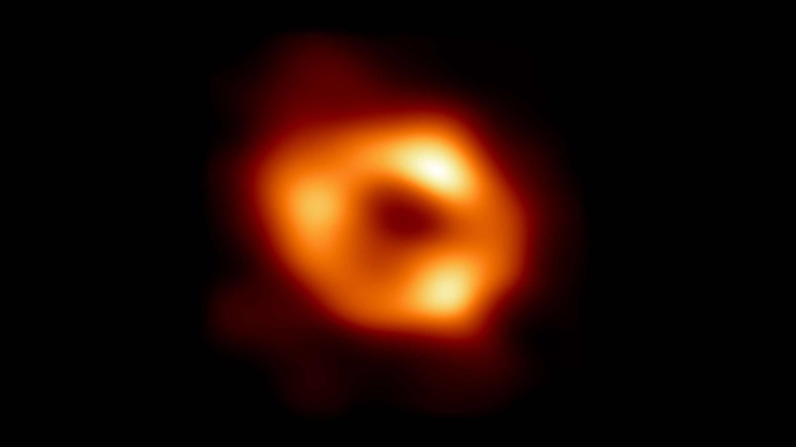 اولین تصویر از سیاهچاله کلان جرم در مرکز کهکشان راه شیری