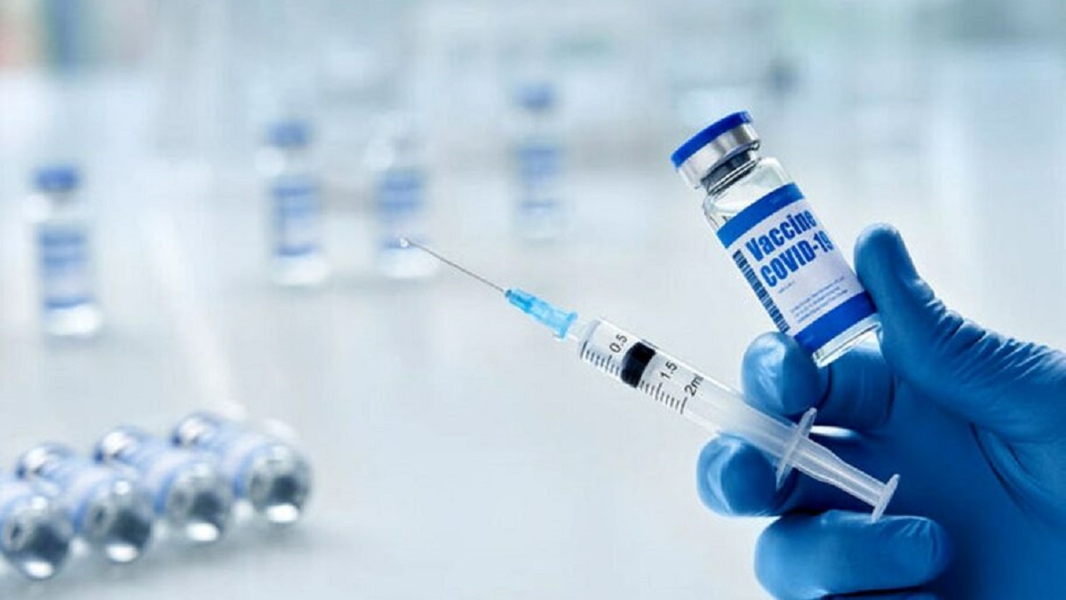 الزامی شدن دز یادآور واکسن کرونا برای افراد بالای 18 سال ؛‌ خطر موج هشتم کرونا در کمین است!