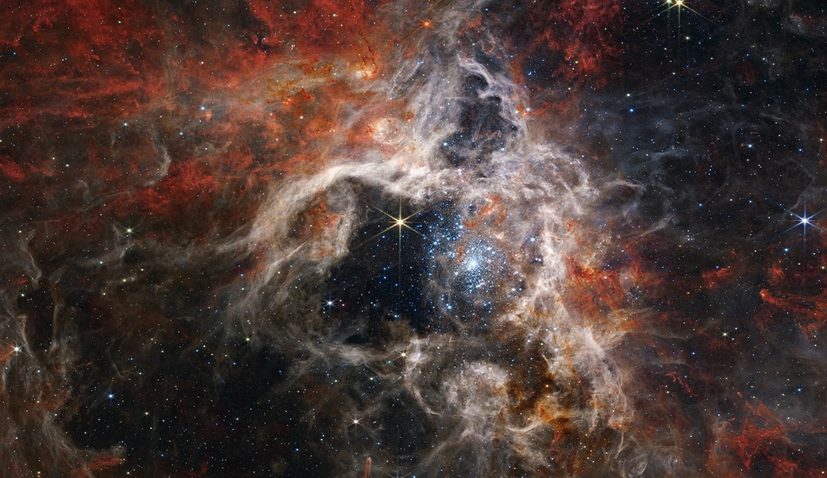 سحابی رتیل - Tarantula Nebula