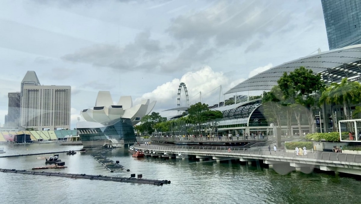 نخستین فروشگاه شناور اپل در سنگاپور رونمایی شد