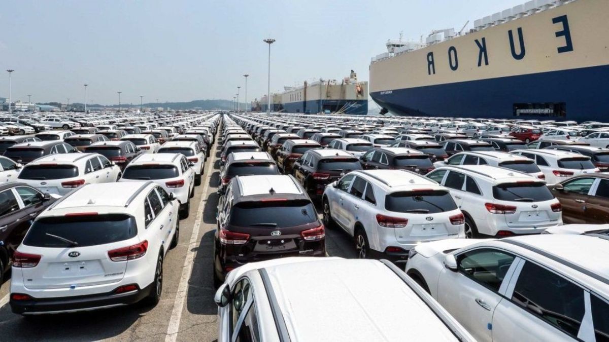 رئیس سازمان بورس: افزایش قیمت خودرو اجتناب‌ناپذیر است