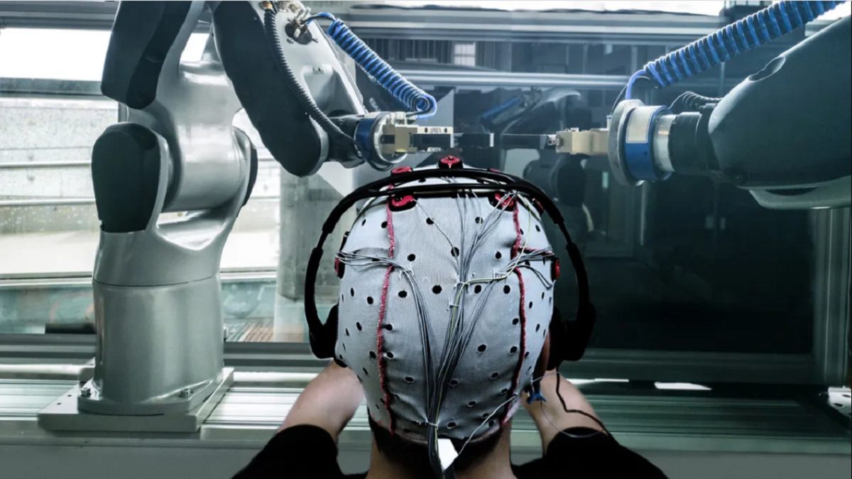 توسعه نوعی حسگر مغزی جدید برای کنترل ذهنی ربات‌ها