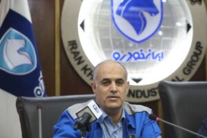 احتمال توقف تولید خودروسازان در نتیجه بحران ارز قوت گرفت