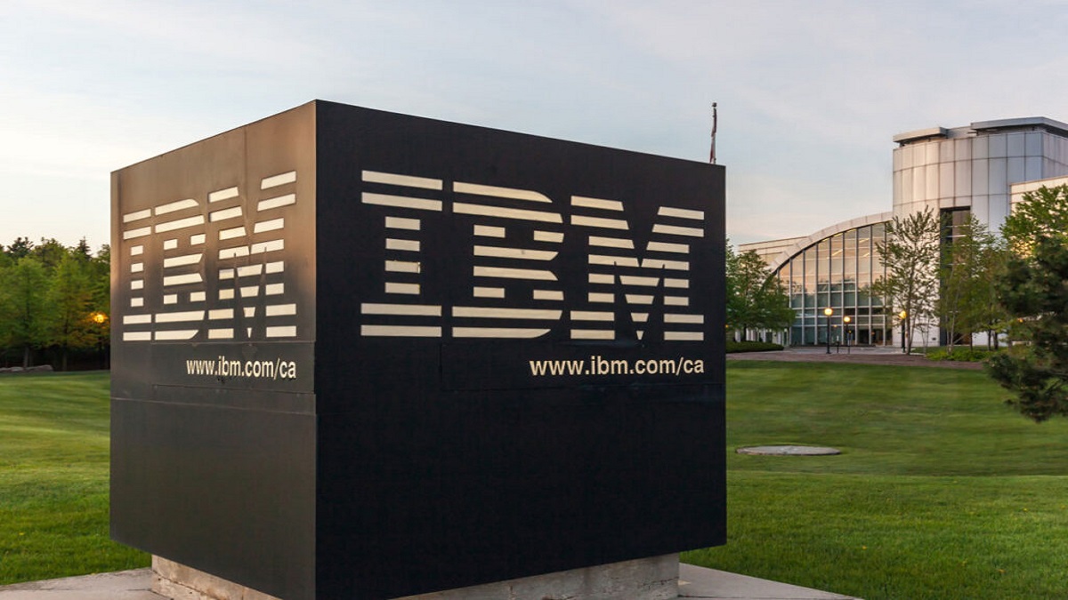 هوش مصنوعی 7800 نفر از کارمندان IBM را طی پنج سال آینده از کار بیکار می‌کند