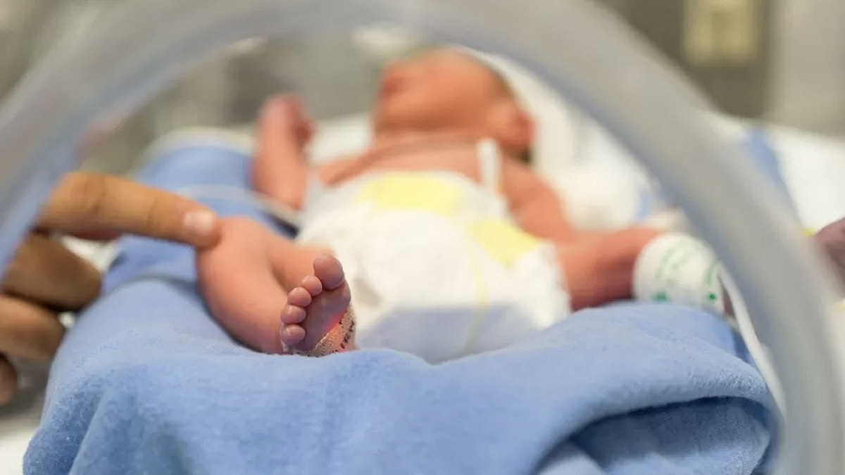 تولد نوزادی با DNA سه نفر در بریتانیا ؛ پایان عصر بیماری‌های ارثی؟
