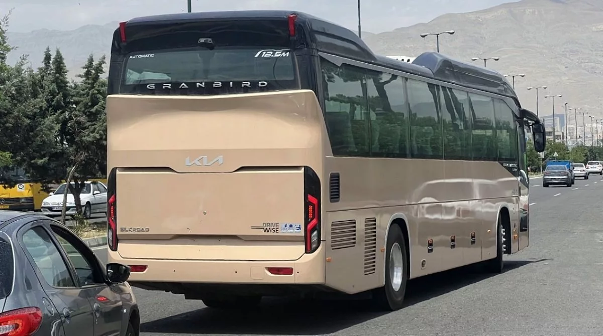 واردات اتوبوس‌های کیا به ایران به قطعیت رسید