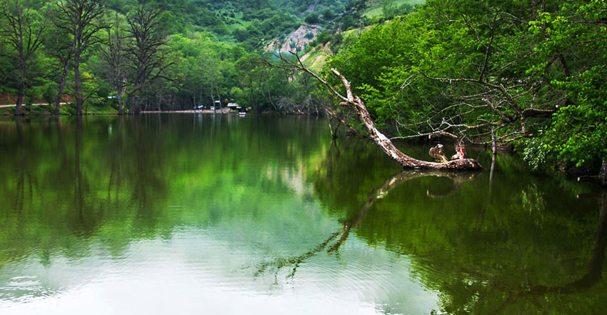 پلمپ دریاچه پارک جنگلی سوادکوه به علت بی‌حجابی