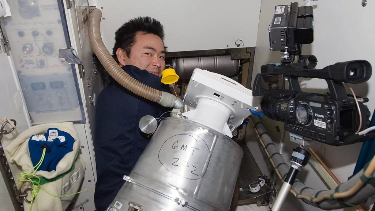 تأمین آب آشامیدنی ایستگاه فضایی بین‌المللی از ادرار و تعریق فضانوردان