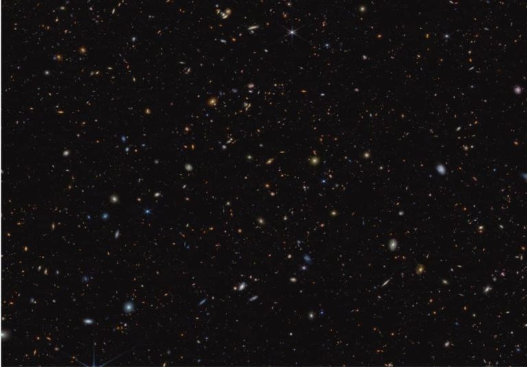 تصویر جدید تلسکوپ جیمز 45هزار کهکشان را در یک قاب نشان می‌دهد