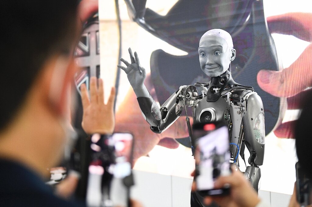 پیش‌بینی ترسناک ربات مبتنی بر هوش مصنوعی آمکا از آینده