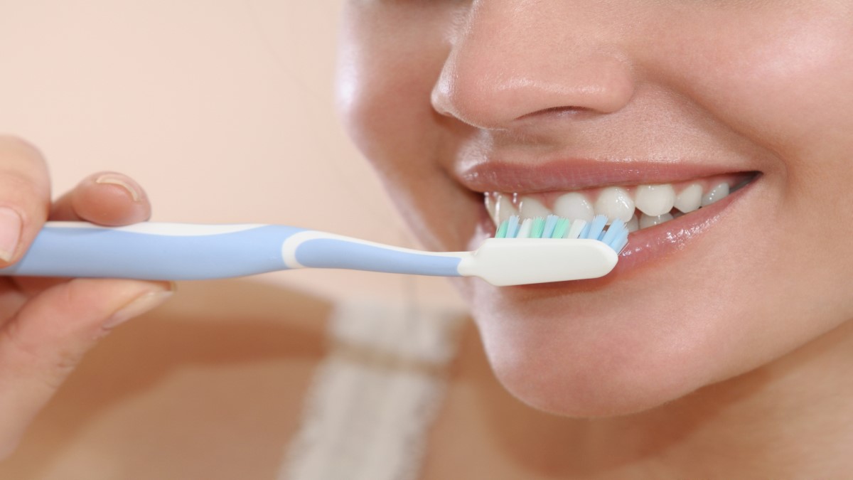 رعایت بهداشت دهان و دندان ریسک ابتلا به آلزایمر را کاهش می‌دهد