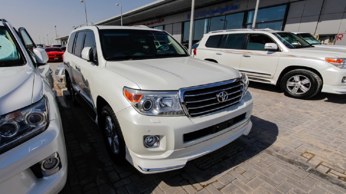 افزایش قیمت خودرو کارکرده در امارات در نتیجه هجوم ایرانی‌ها به بازار!