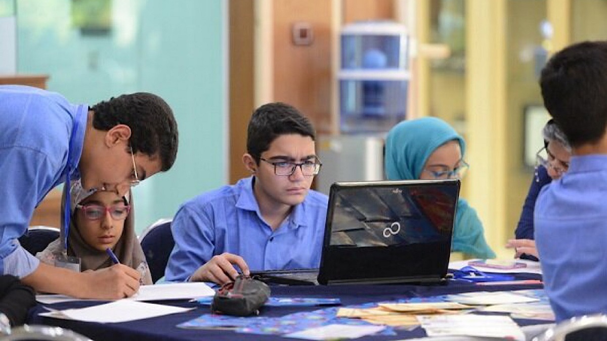 طرح ملی آموزش برنامه‌نویسی به دانش‌آموزان با راه‌اندازی مدرسه فنانو آغاز شد