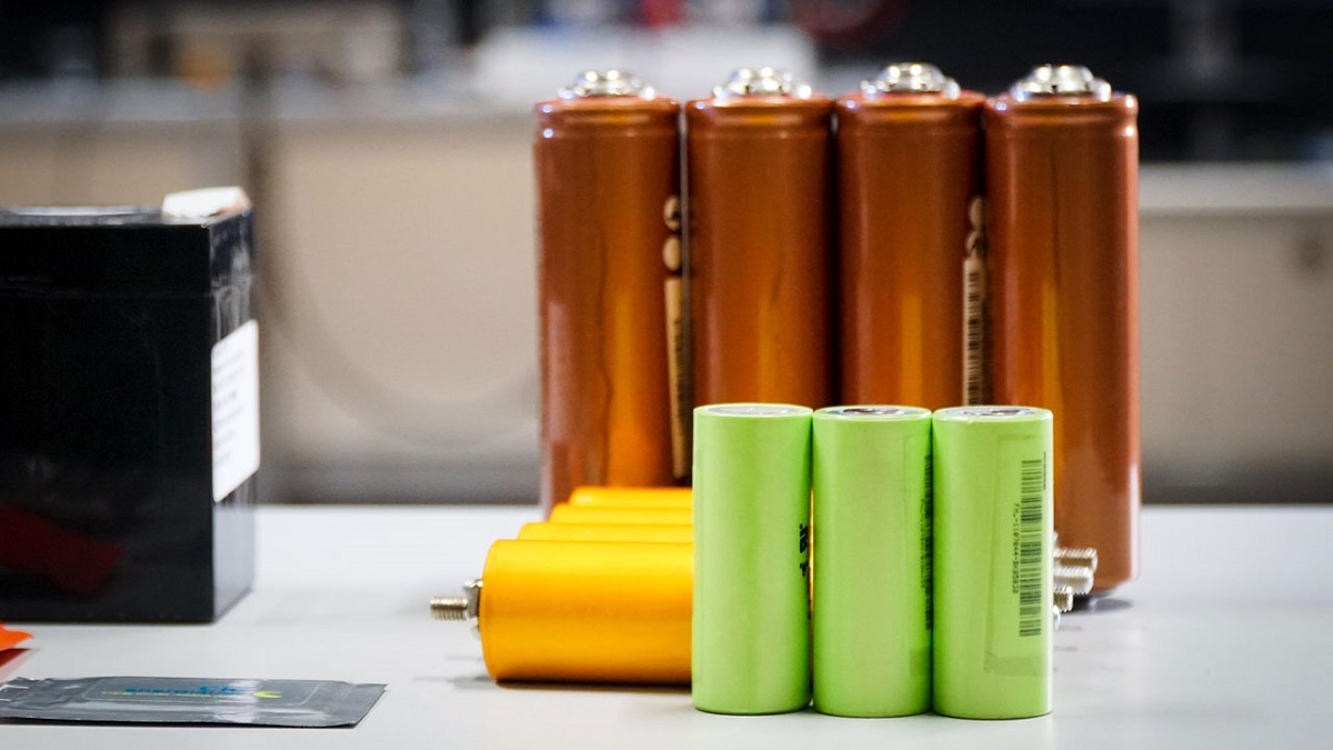 نخستین باتری یون آلومینیومی غیرسمی جهان ساخته شد؛ گامی جدید برای حفظ محیط زیست