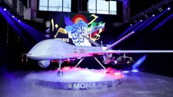 پهپاد مهاجر 10 رسما توسط رئیس‌جمهور رونمایی شد