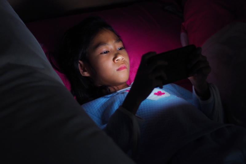 ارتباط نور آبی گجت‌های هوشمند با اختلالات خواب