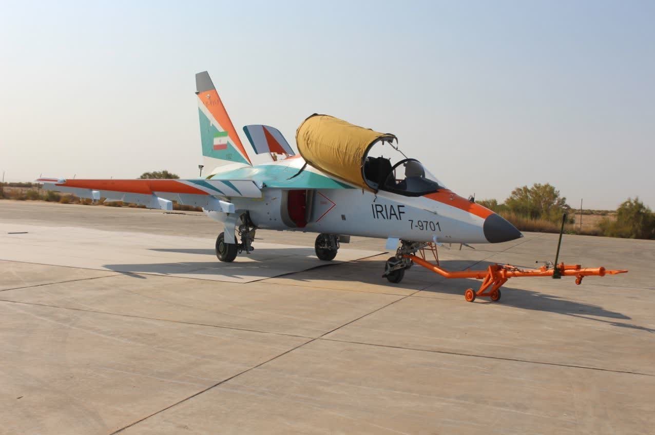 هواپیمای آموزشی رزمی یاک 130 وارد ایران شد