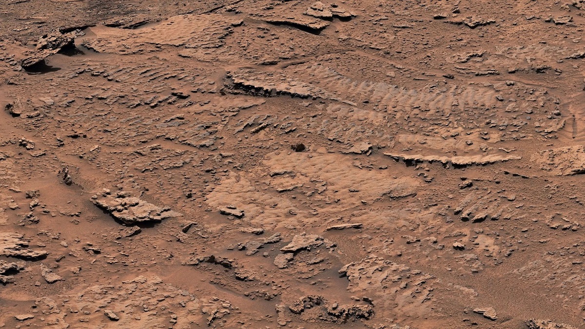 کشف یک دریاچه گلی مرموز در مریخ