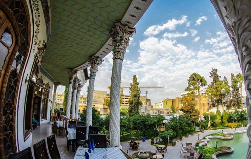 بهترین کافه های فضای باز شیراز