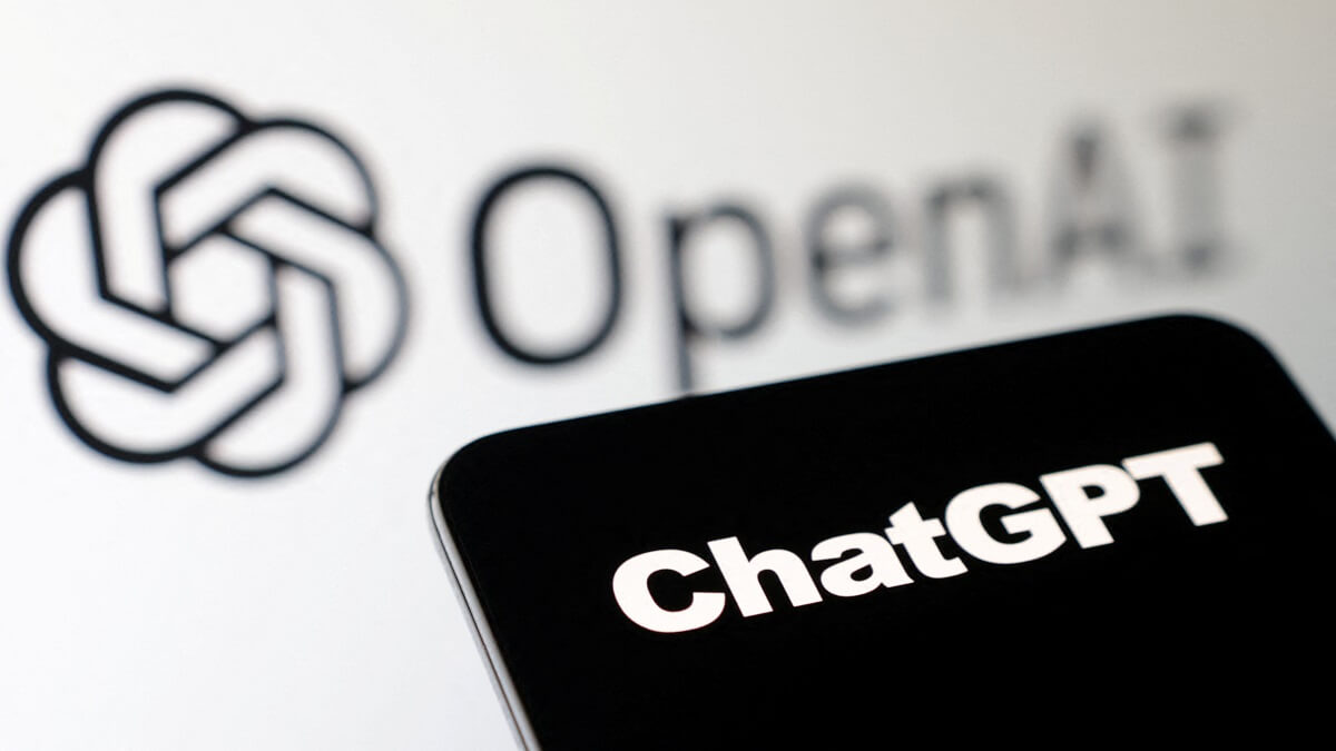 مکالمه با هوش مصنوعی به نسخه رایگان ChatGPT اضافه شد؛ هدیه OpenAI به‌دلیل بازگشت سم آلتمن
