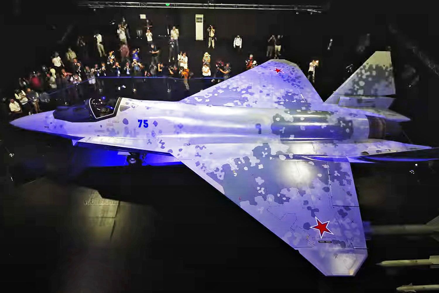 جنگنده های روسی سوخو ۷۵ سال 2025 رونمایی می‌‎شوند
