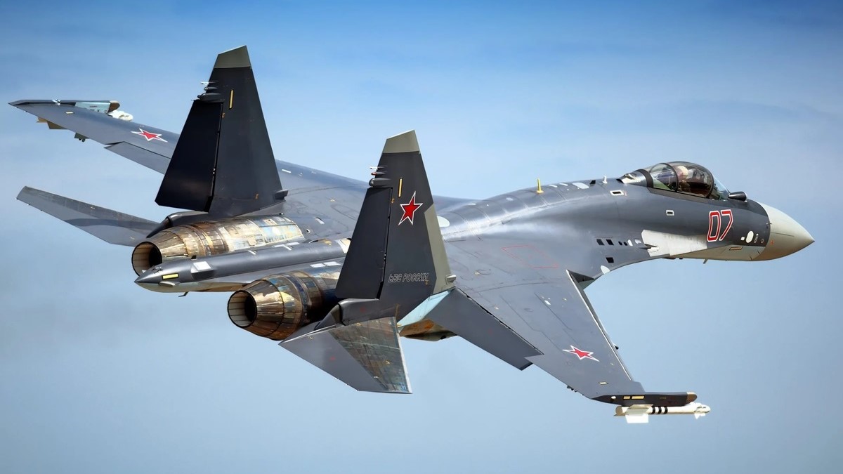 مهمترین مشخصات جنگنده سوخو ۳۵ ؛ پرواز جنگنده روسی در آسمان ایران واقعیت یا شایعه؟