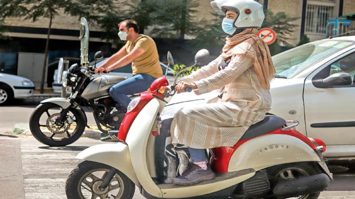پیگیری دولت برای صدور گواهینامه موتورسیکلت بانوان
