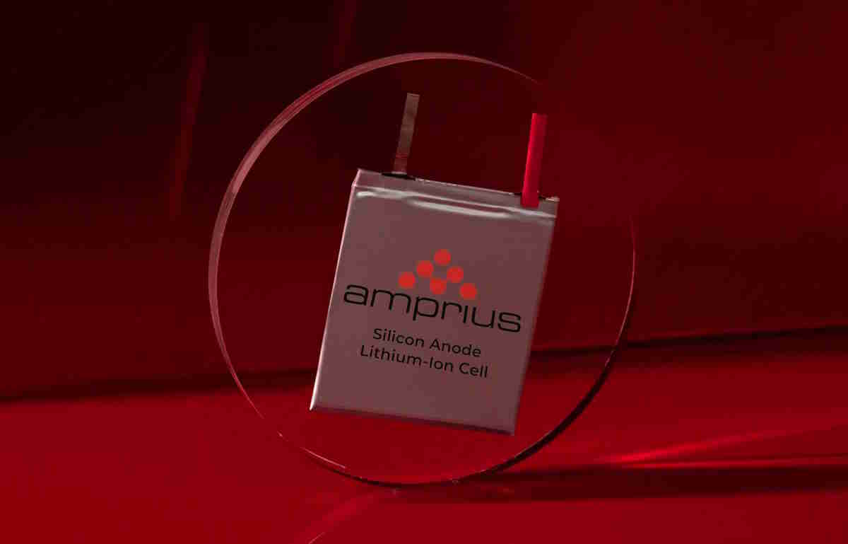 ارتقای انرژی سربازان با باتری‌های پوشیدنی Amprius 
