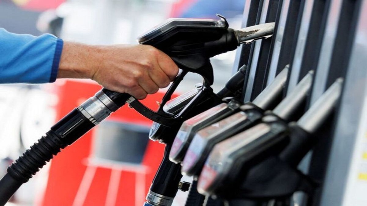 نماینده مجلس: سه نرخی شدن بنزین منتفی است