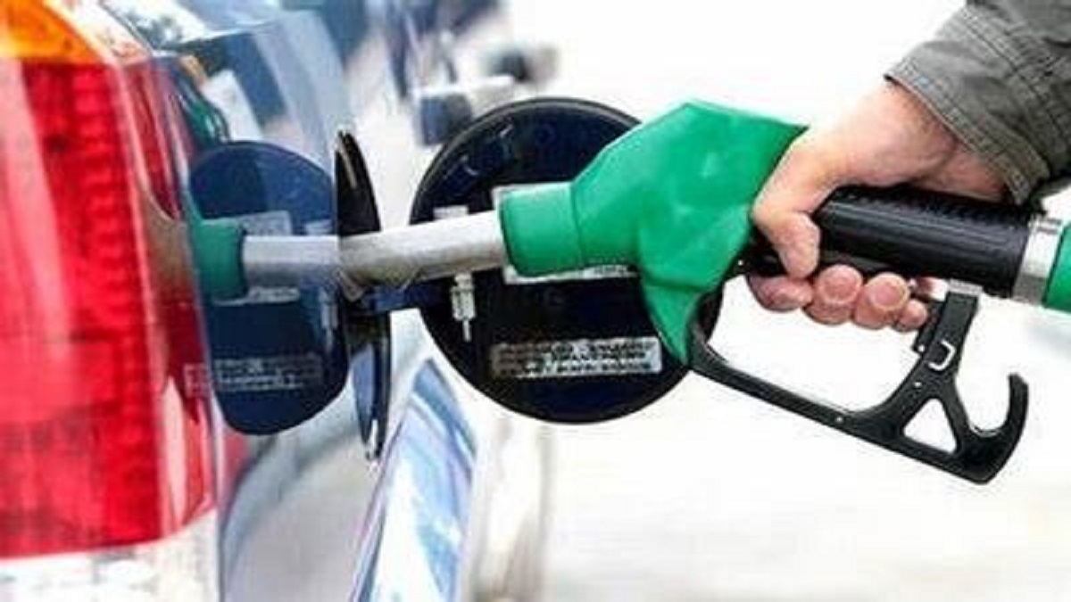 معاون وزیر نفت: بنزین سه نرخی نخواهد شد