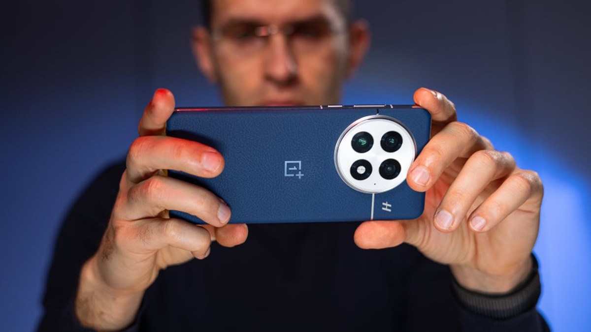 گوشی OnePlus 13 یک به‌روزرسانی بزرگ برای رفع مشکل دوربین دریافت کرد