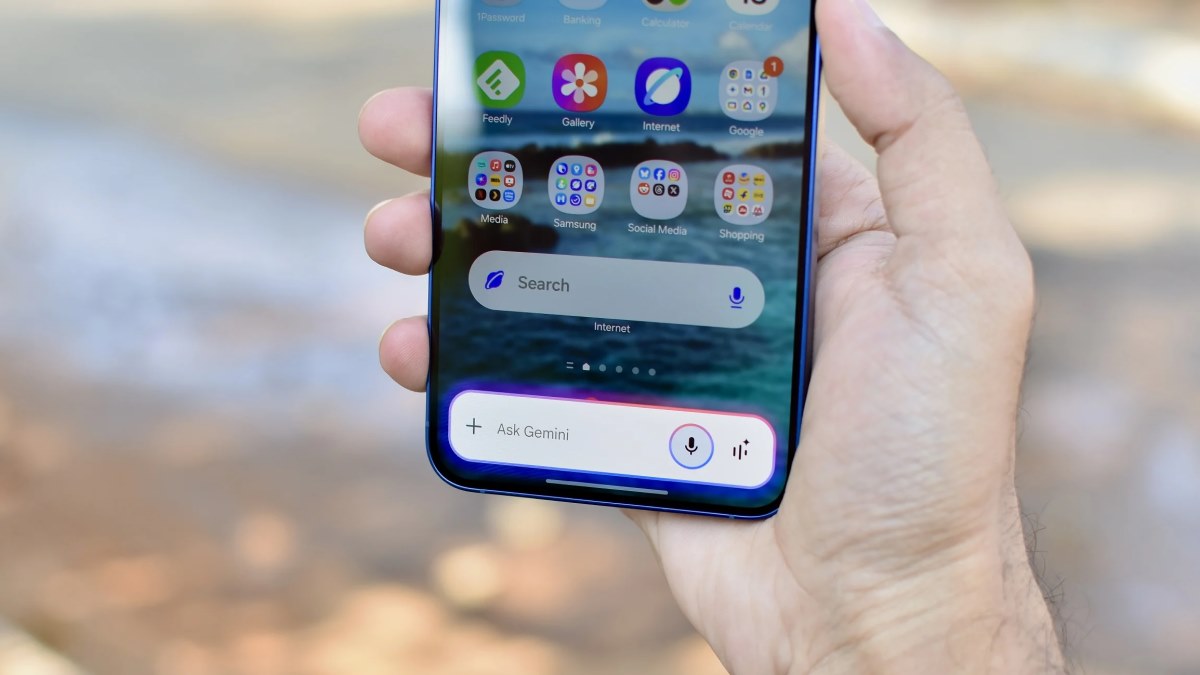 به‌روزرسانی جدید گوشی Galaxy S25 مشکل Now Bar را برطرف می‌کند