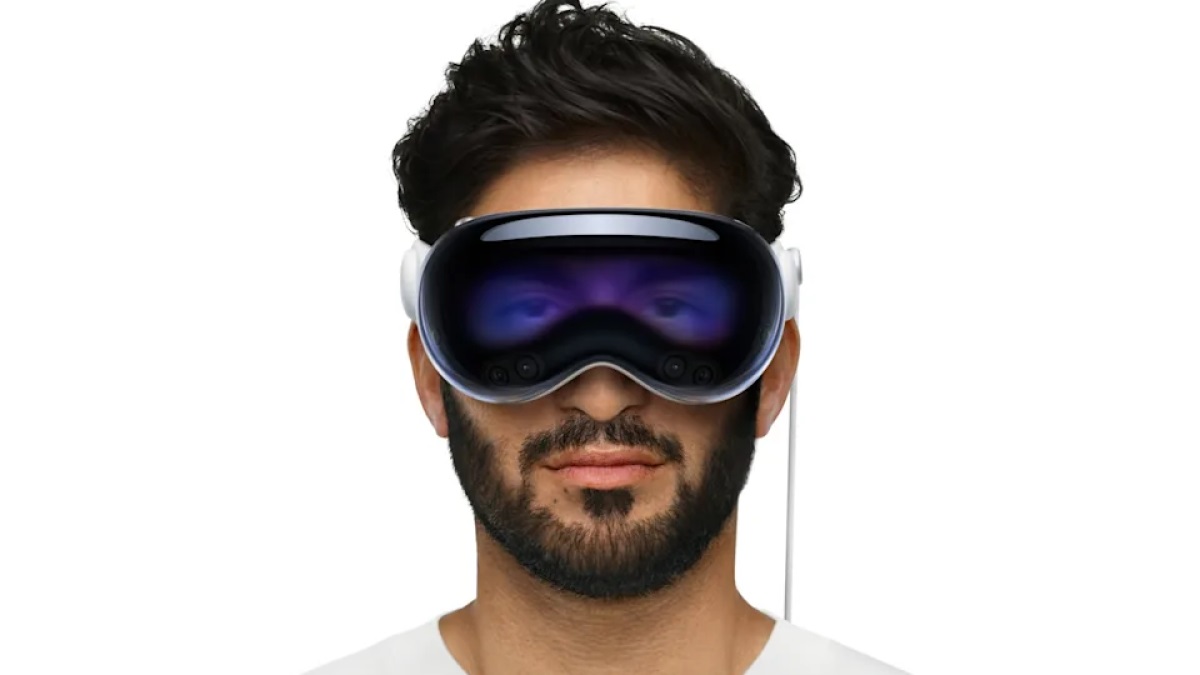 اپل روی دو نسخه جدید از Vision Pro کار می‌کند