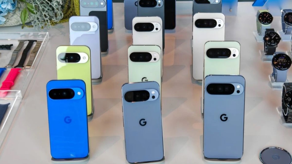 همه چیز درباره خانواده جدید گوگل پیکسل 10 ؛ مدل پرو فولد، ساعت پیکسل واچ 4 و هدفون پیکسل بادز 2 ای
