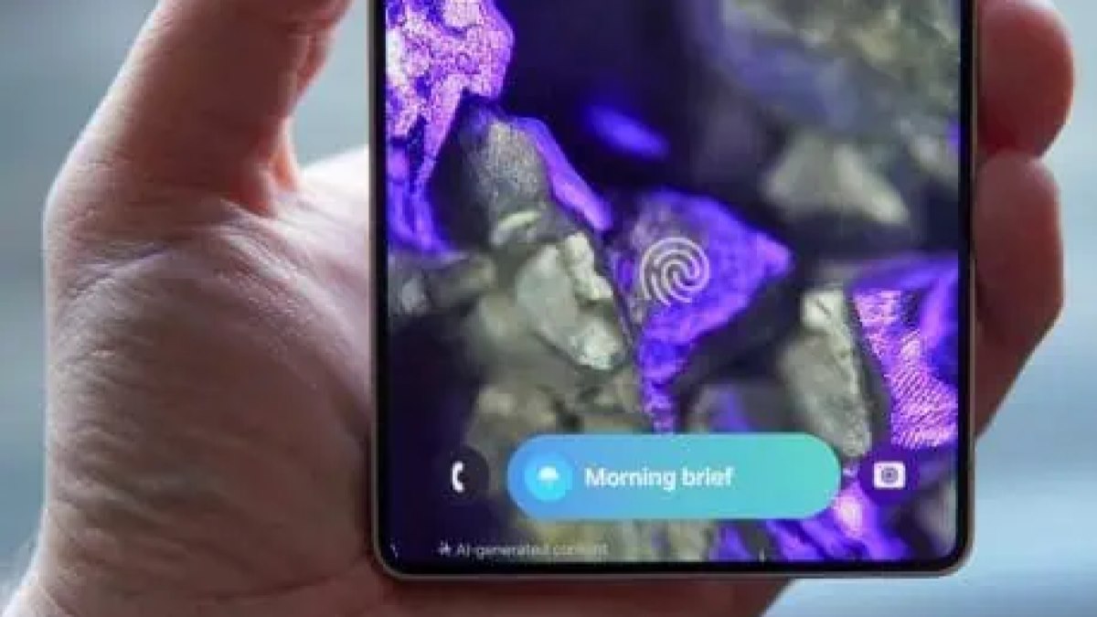 صفحه قفل گلکسی سامسونگ حالا داشبورد مالی شماست