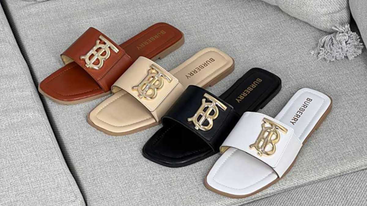 راحتی، استایل و تنوع؛ تجربه‌ای بی‌رقیب در خرید صندل زنانه، خرید صندل مردانه و خرید کراکس در (قصر صندل)