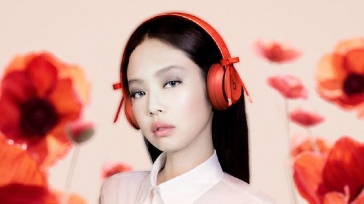 هدست محدود و ویژه بیتس با همکاری جنی از بلک پینک معرفی شد