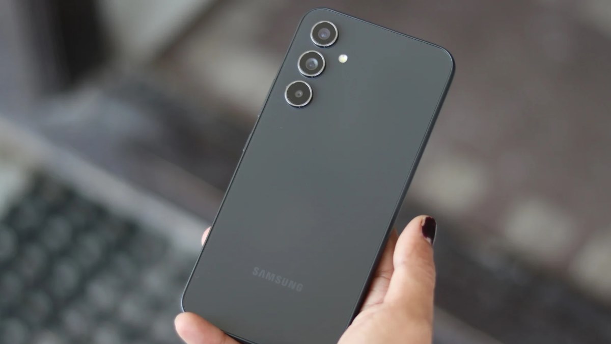 دومین نسخه بتای وان یو آی 8 برای گلکسی ای 54 منتشر شد