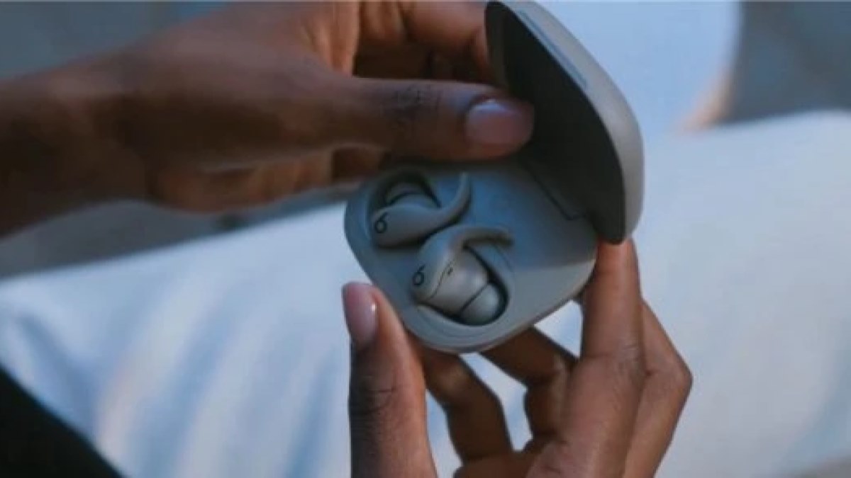 ویدئوهای تبلیغاتی جدید ایرباد Beats Powerbeats Fit طراحی و ویژگی‌ها را نشان می‌دهند