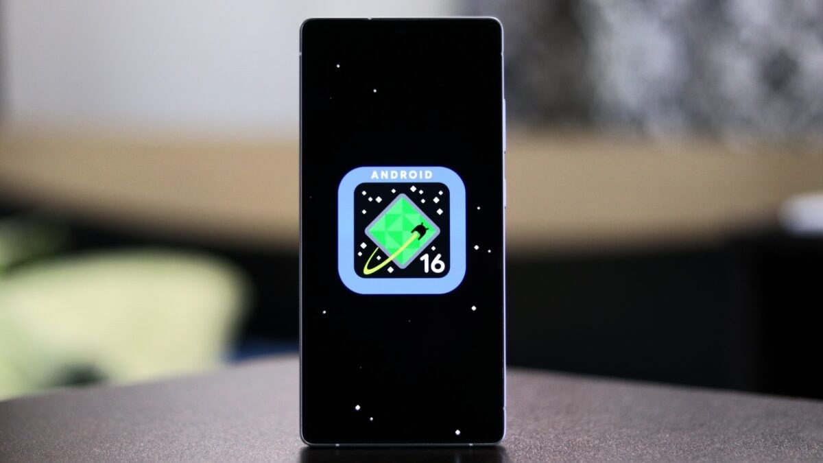 نسخه پایدار وان یو آی 8 برای گلکسی اس 24 منتشر شد