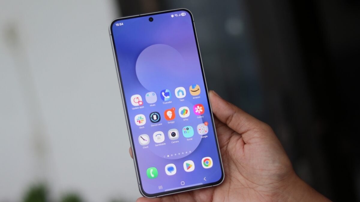 گوگل قابلیت شخصی‌سازی دکمه‌های ناوبری را از سامسونگ برای گوشی‌های پیکسل کپی می‌کند