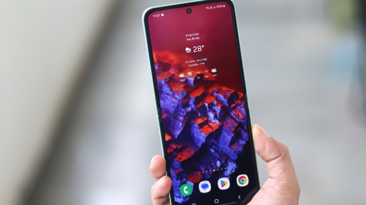 سفارشی‌سازی آیکون‌ها در وان یو آی 8 حتی برای کاربران آی‌اواس هم راحت است