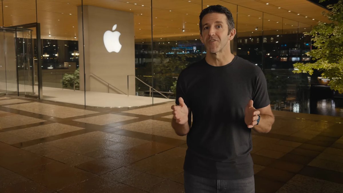 جان ترنوس محتمل‌ترین گزینه جانشینی تیم کوک در اپل است