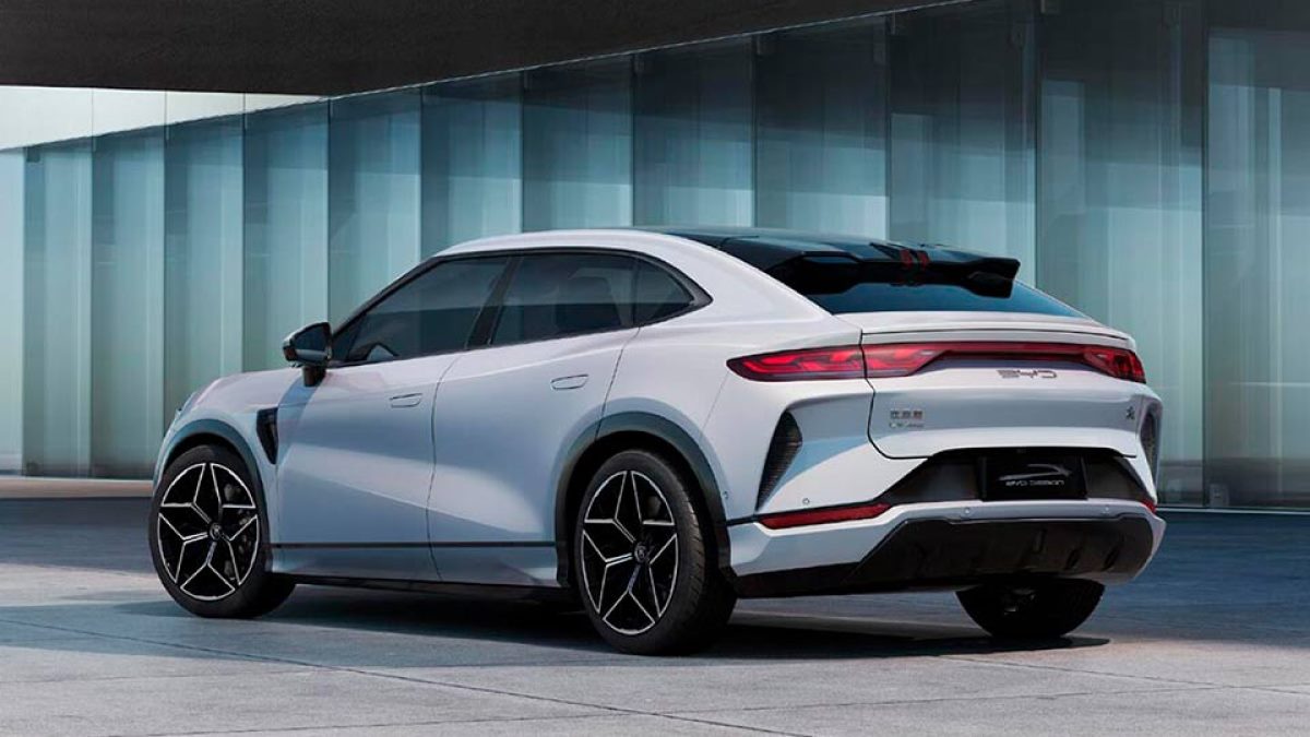 بی وای دی از تسلا پیشی گرفت و رهبر بازار خودروهای برقی شد