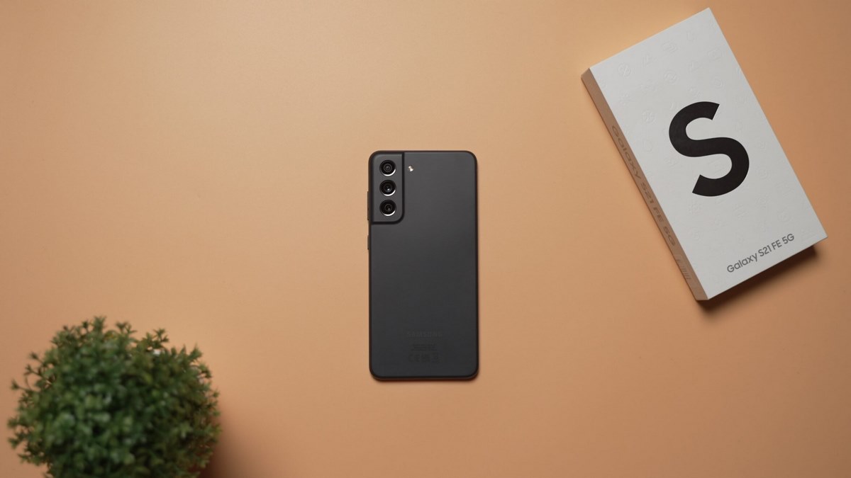 گلکسی اس 21 اف ای دیگر به‌روزرسانی‌های ماهانه نمی‌گیرد