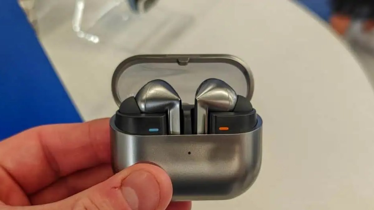 گلکسی بادز 4